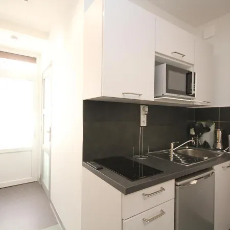 Apartment Ideal Au Mont-dore: Hyper Centre, Garage Prive, Pour 3 Personnes - Fr-1-608-145